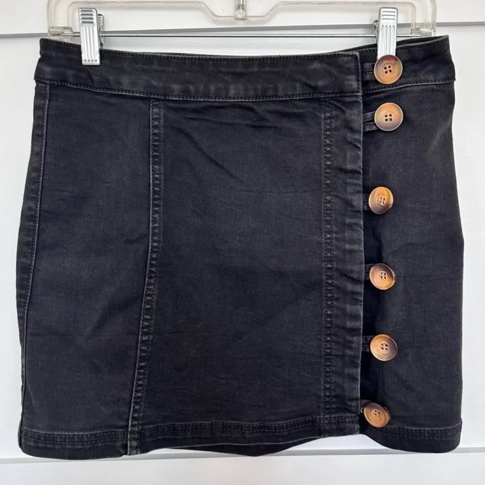 NWOT Free People Little Daisies Black Button-Front Mini Skirt Size 8 - Picture 12 of 12